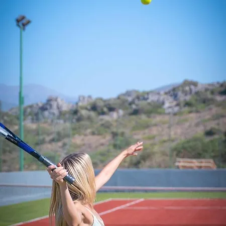 Ośrodek wypoczynkowy Grand 4*