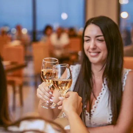 Grand 4* Hersonissos (Crete)