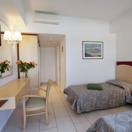 Semesteranläggning (resort) Grand Hersonissos (Crete)