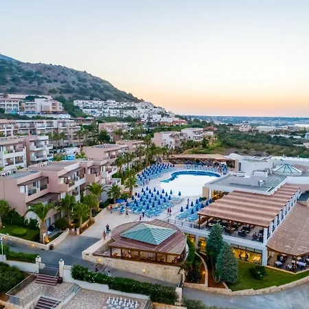 Grand Semesteranläggning (resort) 4*